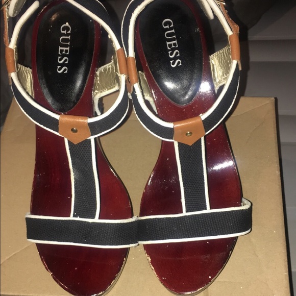 Guess nyle t-strap Sandals - Picture 2 of 8